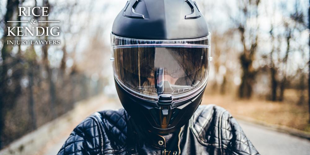 motorcycle helmet law in louisiana