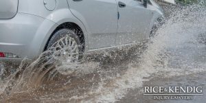 what is hydroplaning in a car